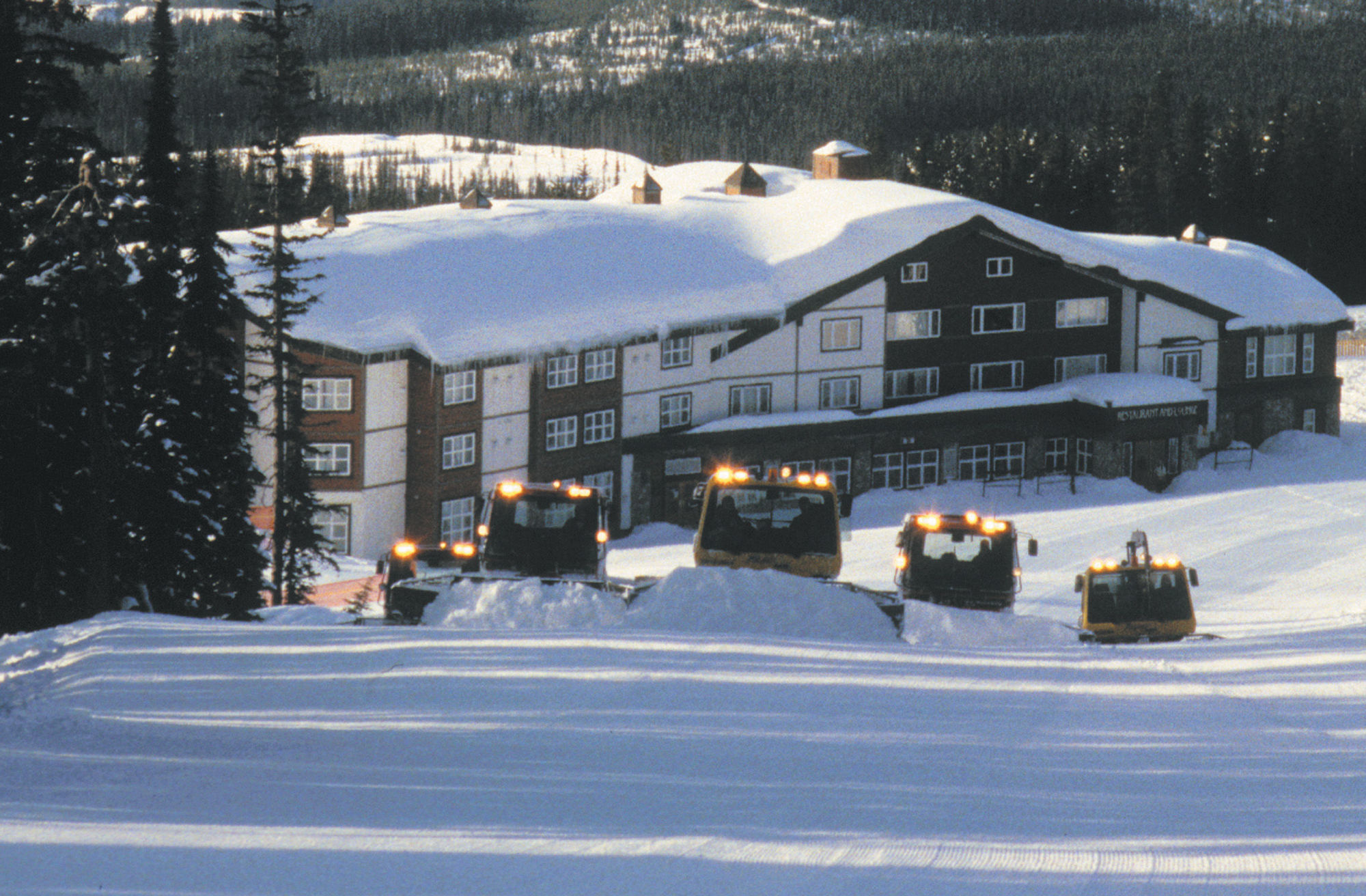 White Crystal Inn Big White Eksteriør billede